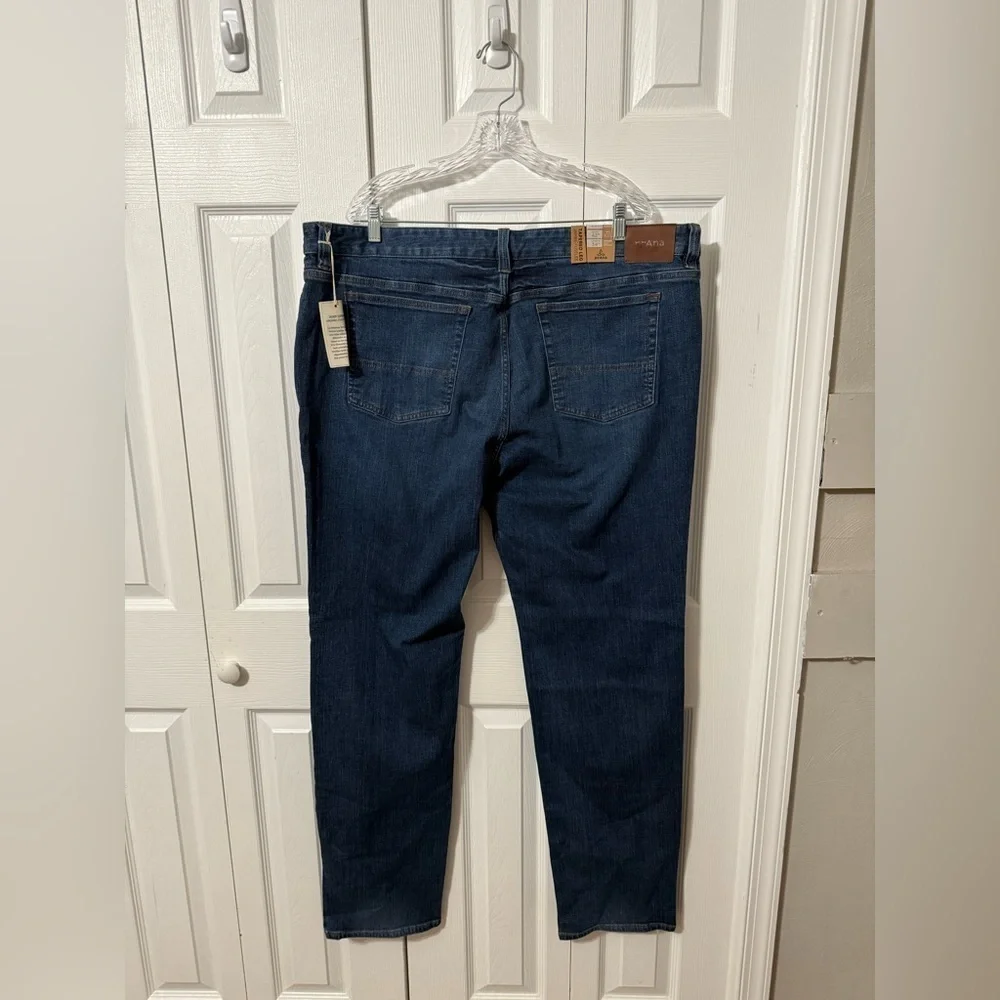 Prana Men's NWT Medium Wash Tapered Leg Hillgard Slim Jean